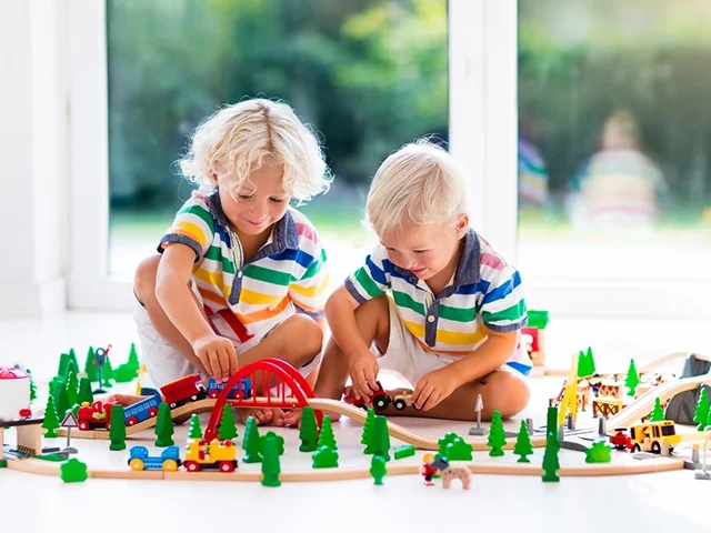اسباب بازی هایی که تصاویر کودکان را خودکار در فضای مجازی به اشتراک خواهند گذاشت