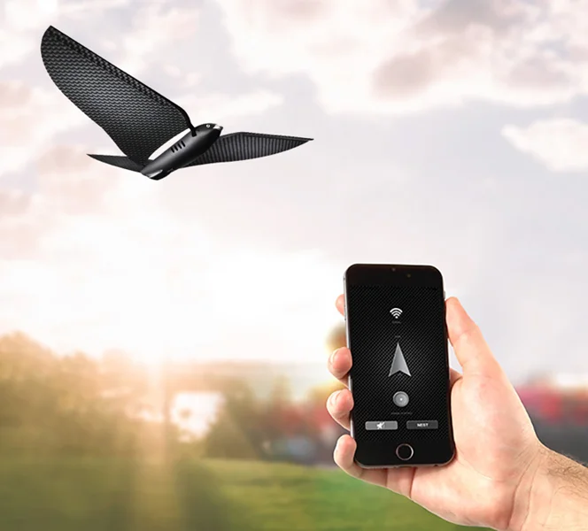 Bionic Bird پرنده ای هوشمند که با تلفن همراه کنترل می شود